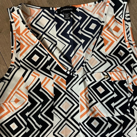 Soft Light Clean Tanktop - Picture 2 of 3